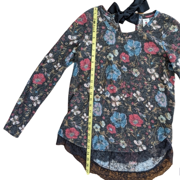 Disney by Lauren Conrad Multicolor Floral Top Size Small - Picture 12 of 14